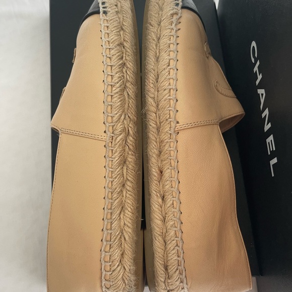 Authentic Chanel Lambskin Beige and Black Edpadrilles - Picture 6 of 11